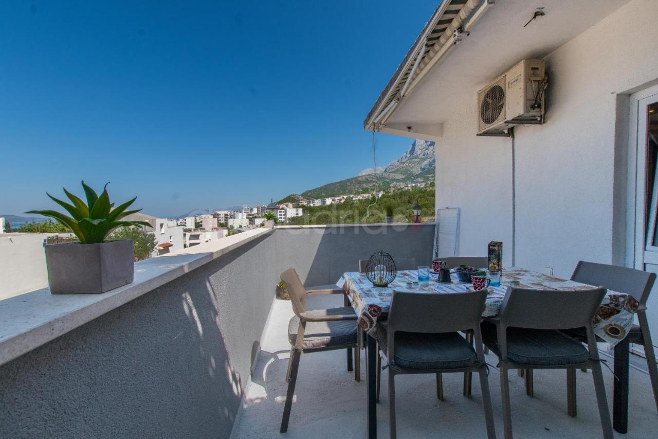 Vesna With Balcony & Free Parking *