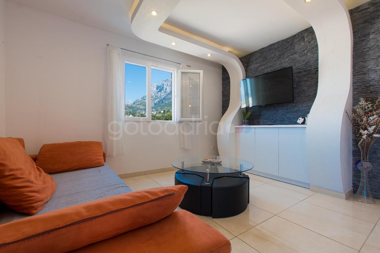 Vesna With Balcony & Free Parking *