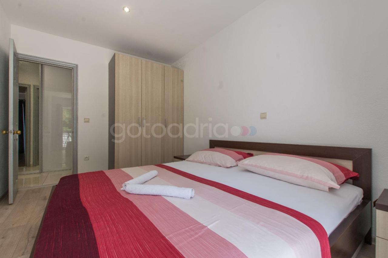 Leilighet Vesna With Balcony & Free Parking *